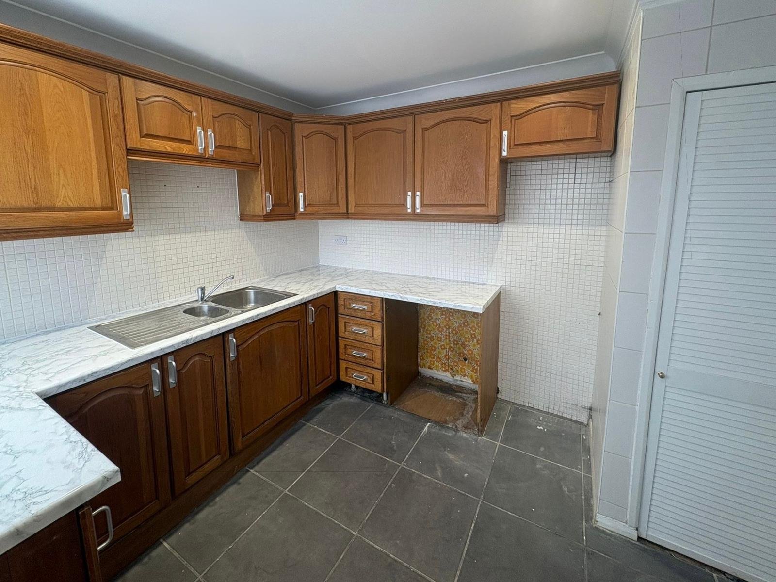 Three Bedroom House — photo 10