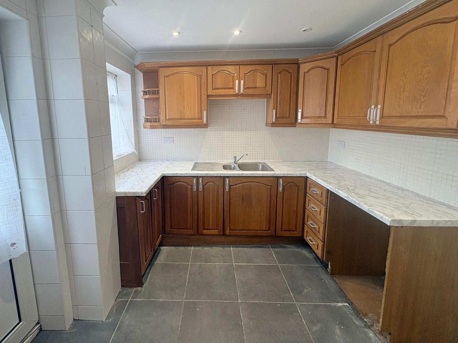 Three Bedroom House — photo 11
