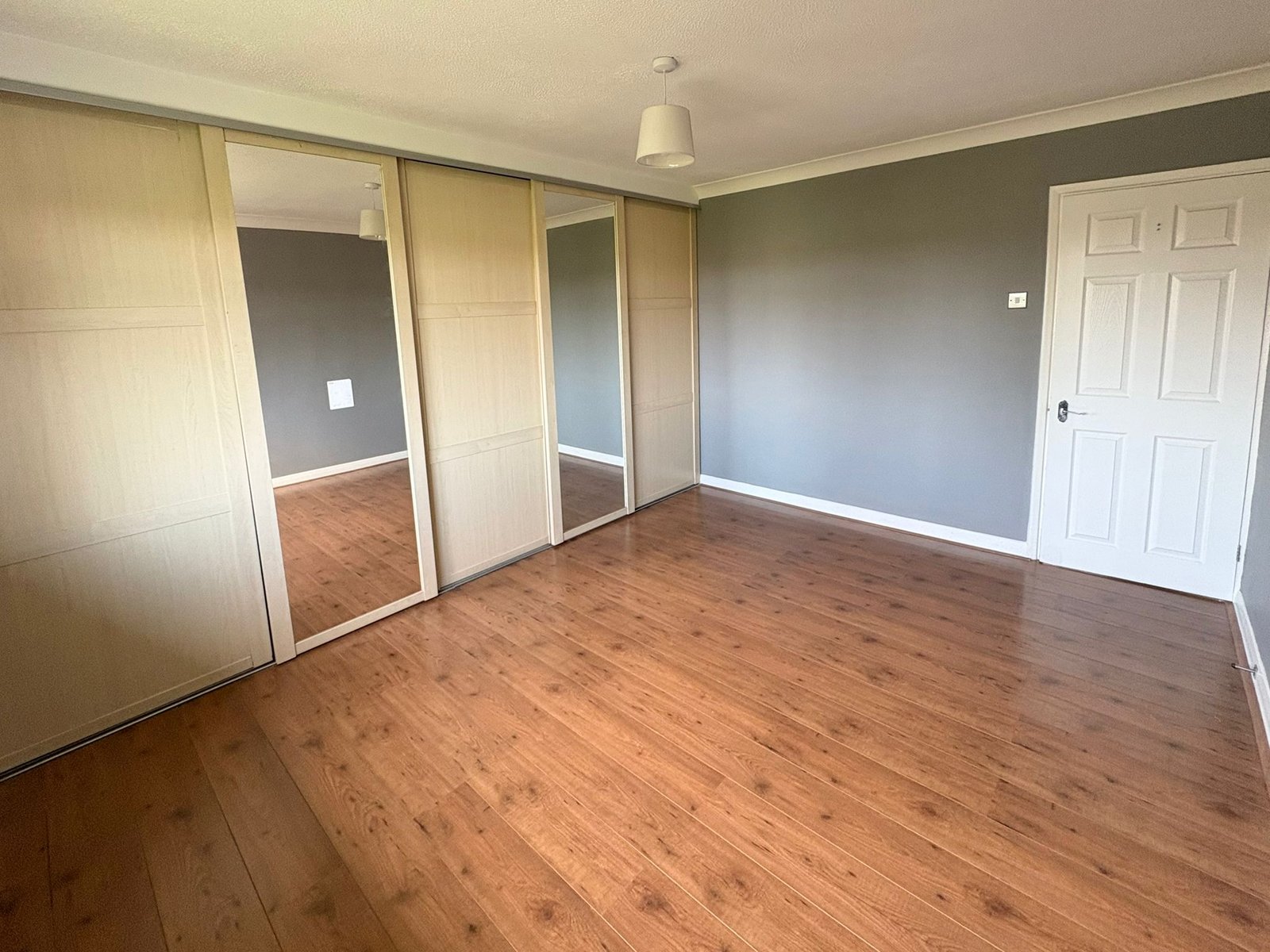 Two Bedroom Flat — photo 8