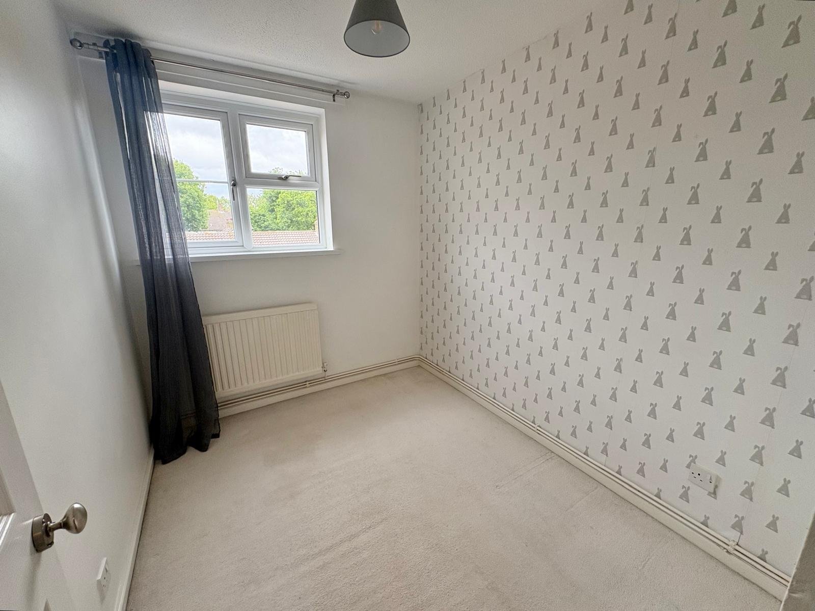 Two Bedroom Flat — photo 8
