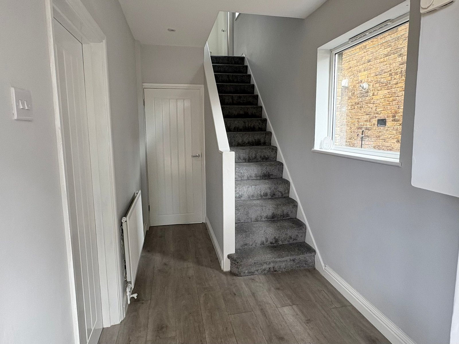 3 Bedroom House — photo 2