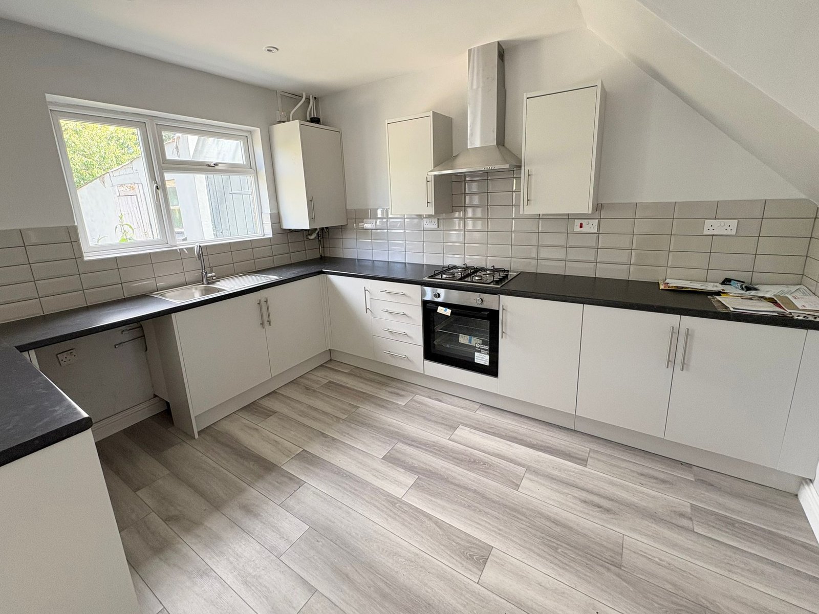 3 Bedroom House — photo 4