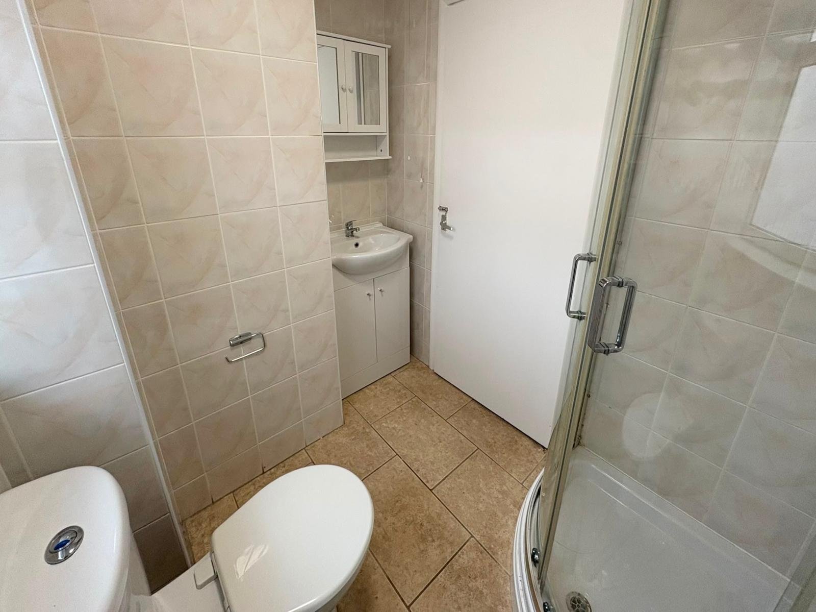 One Bedroom Bungalow — photo 9