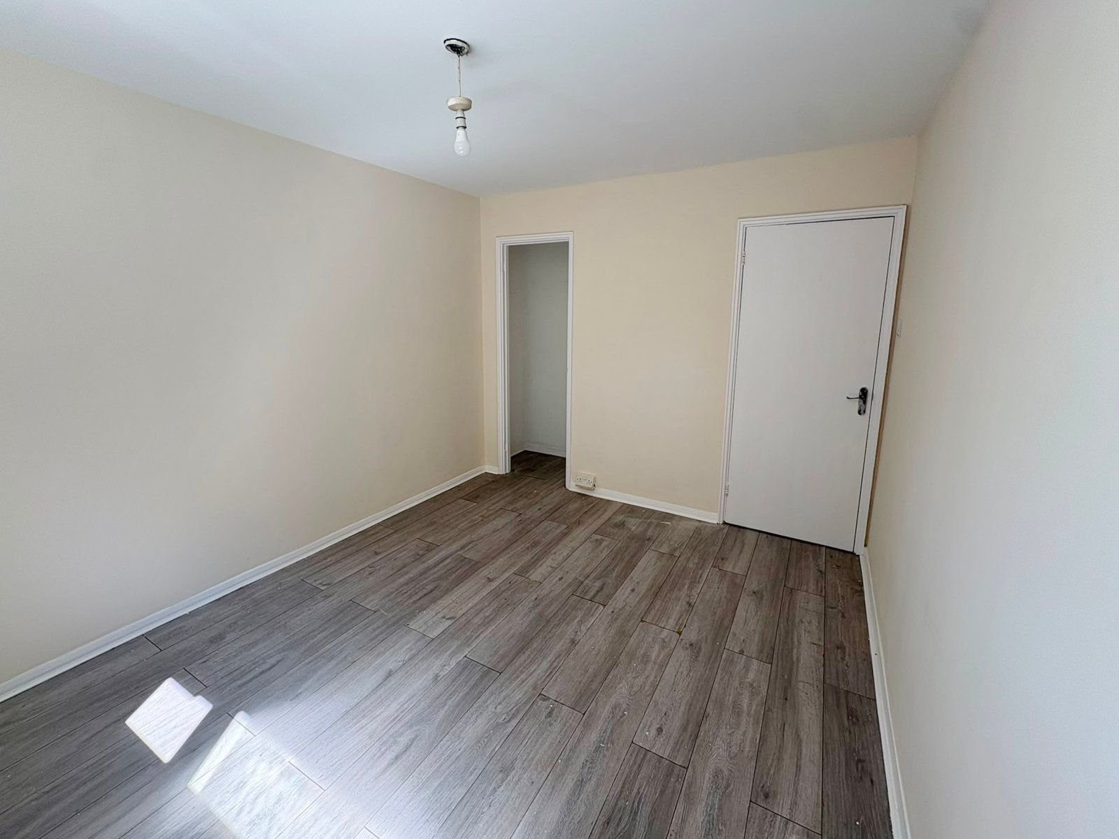 Two Bedroom Flat — photo 6