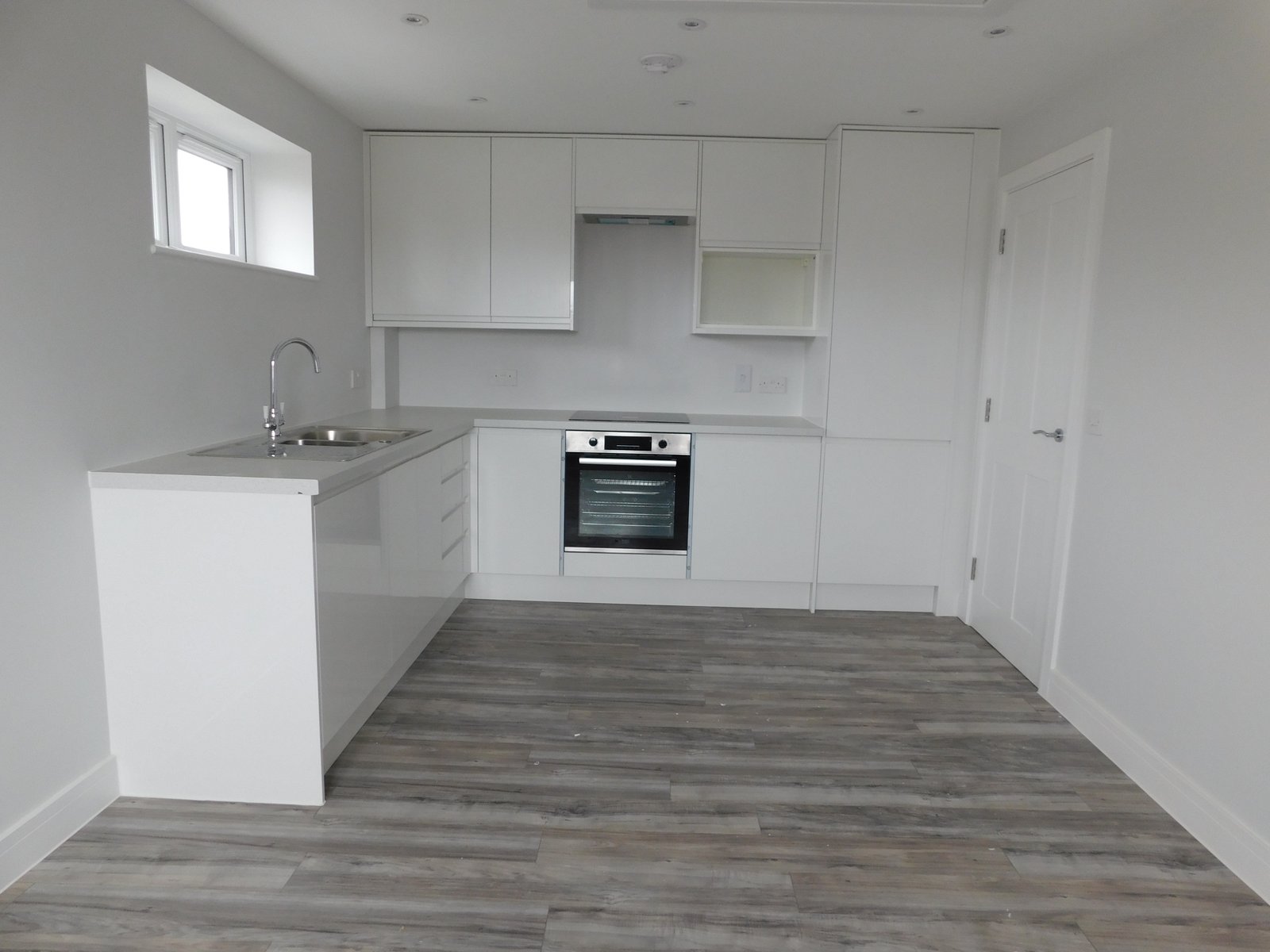 One Bedroom Flat — photo 6