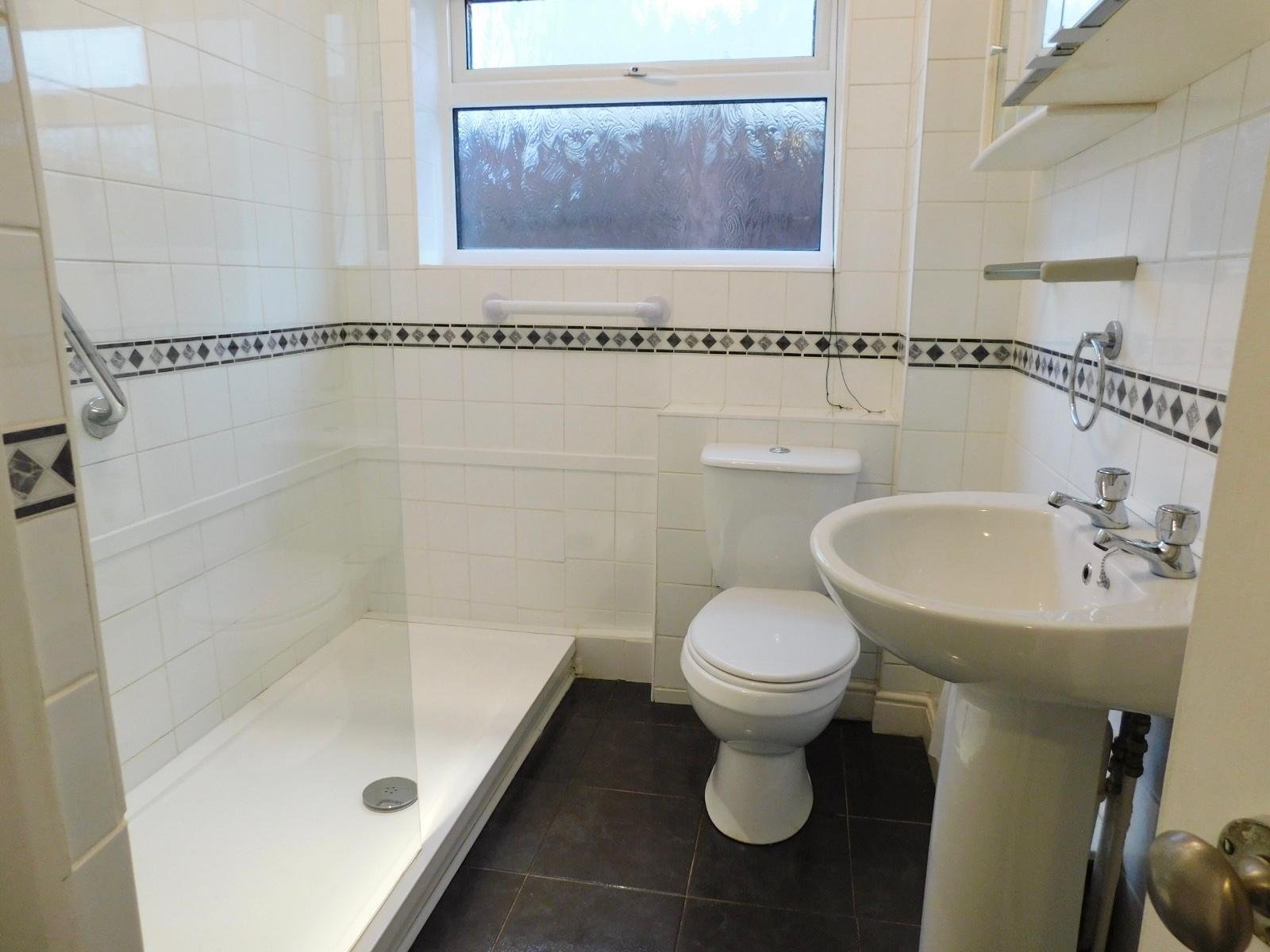 Two Bedroom Bungalow — photo 14