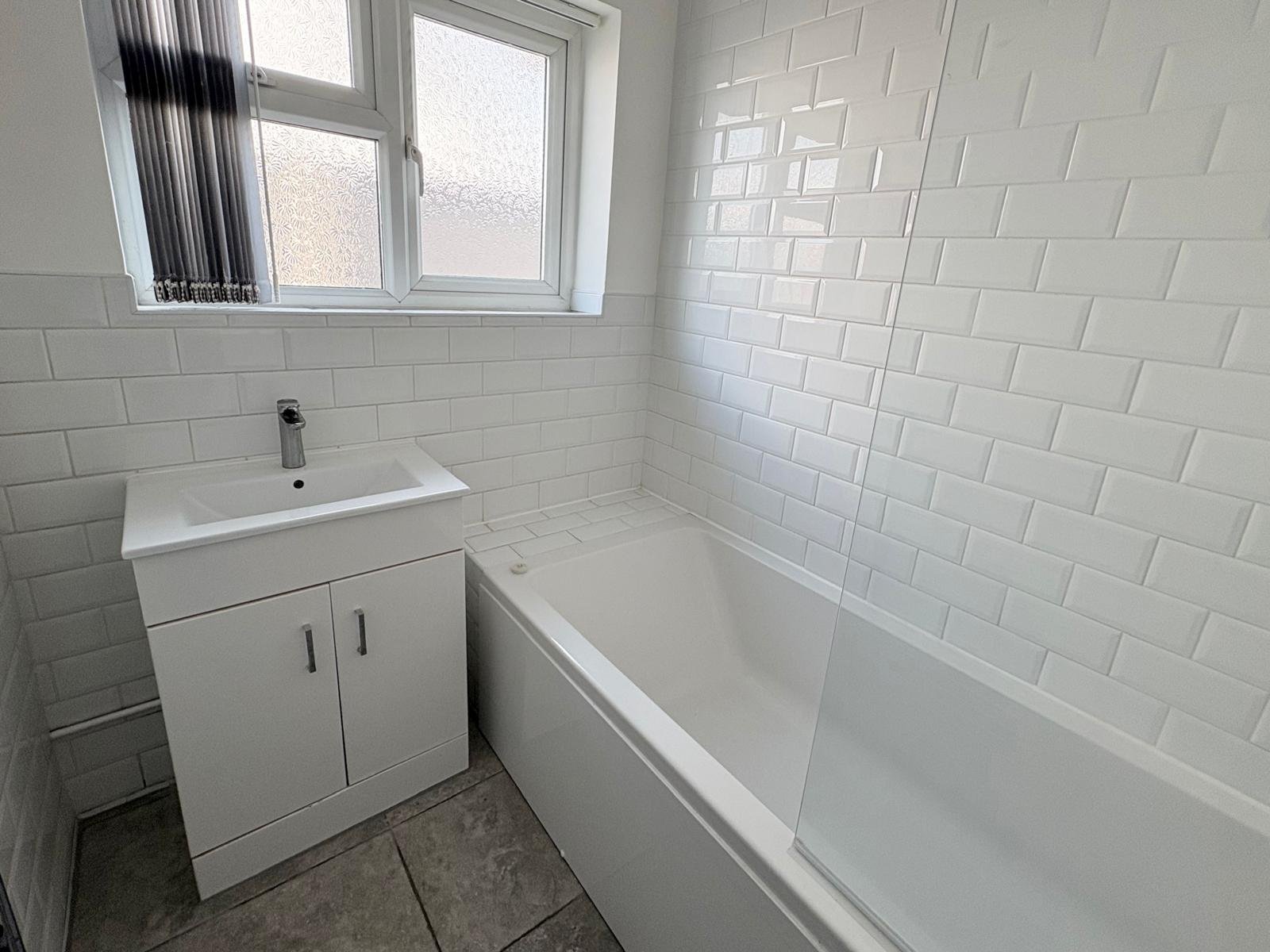 Three-Bedroom Bungalow — photo 7
