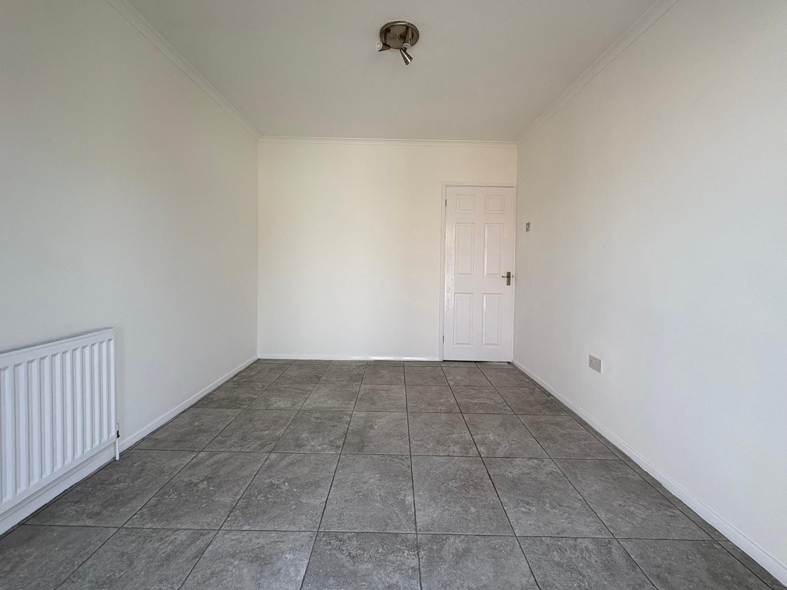 Three-Bedroom Bungalow — photo 12