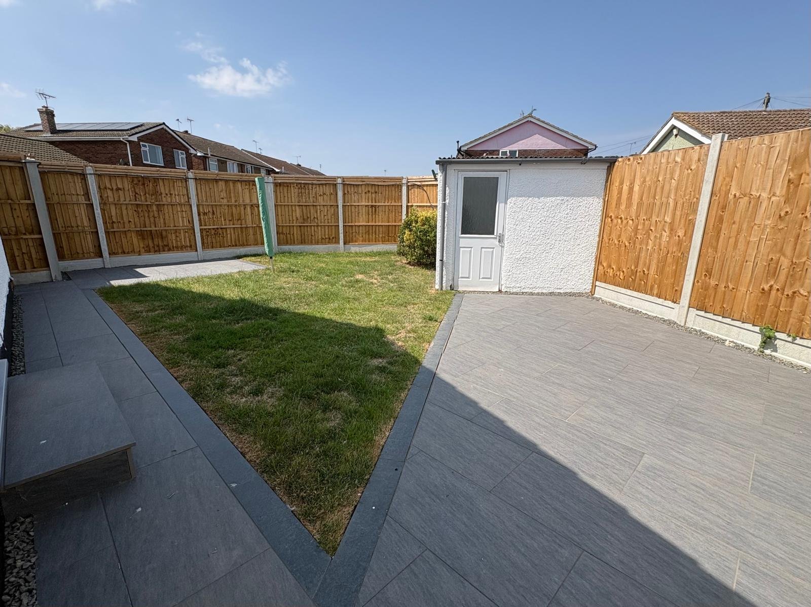 Three-Bedroom Bungalow — photo 13