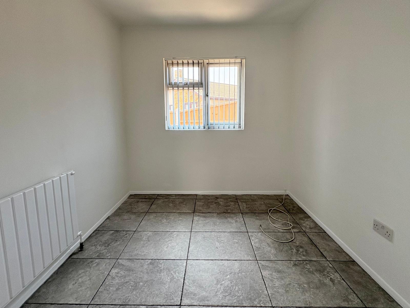 Three-Bedroom Bungalow — photo 15