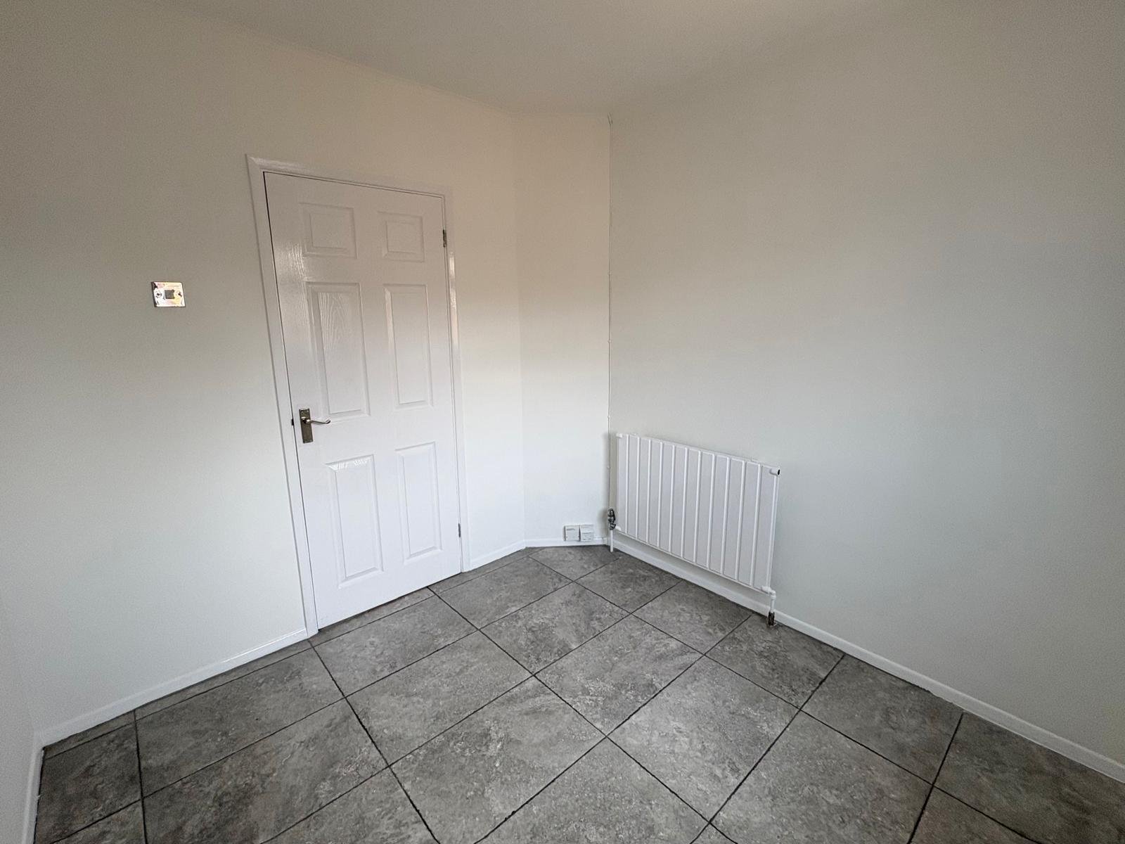 Three-Bedroom Bungalow — photo 16