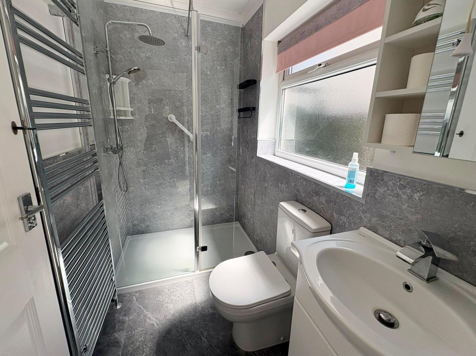 Two Bedroom Bungalow — photo 4