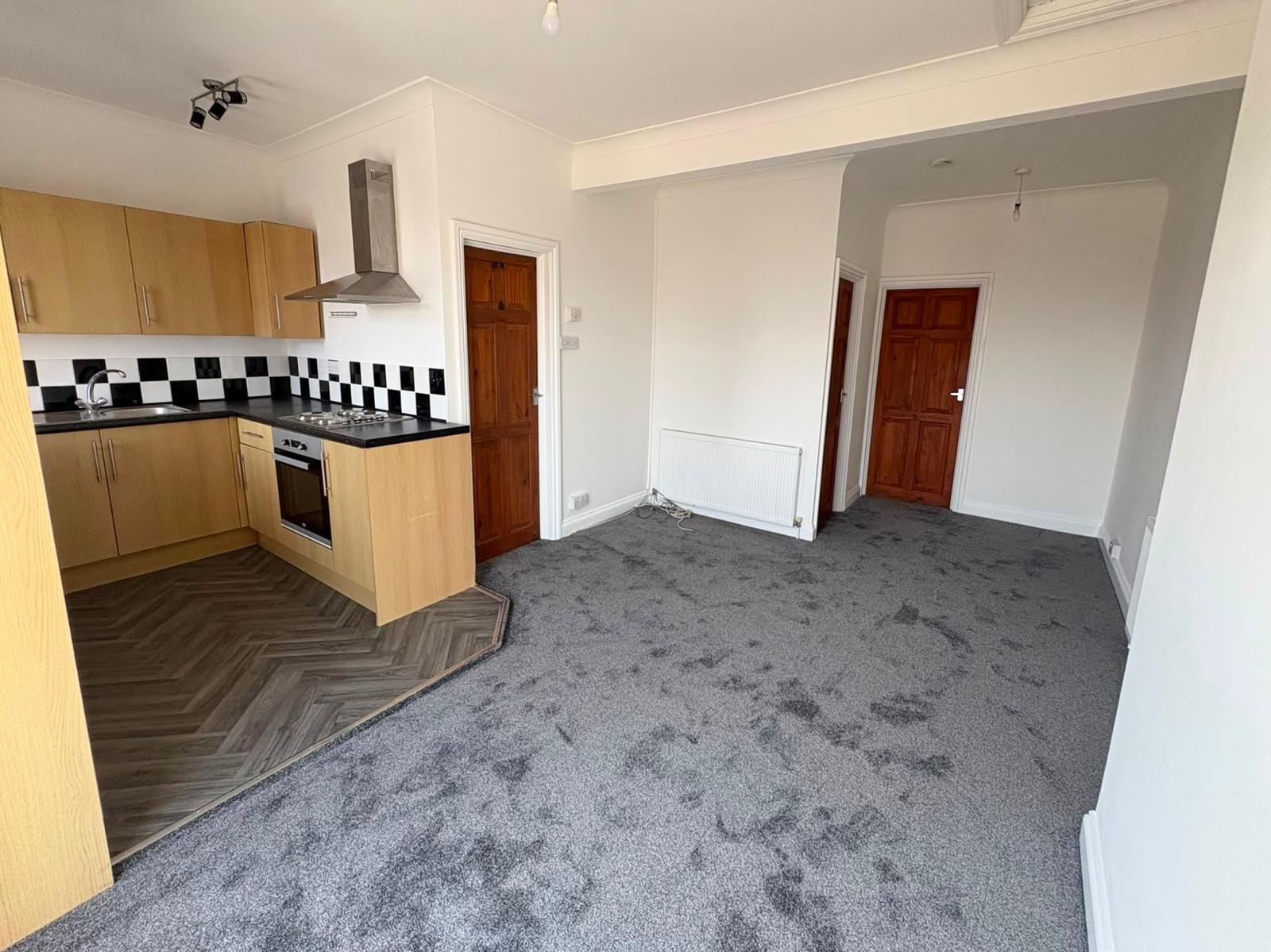 Two Bedroom Flat — photo 2