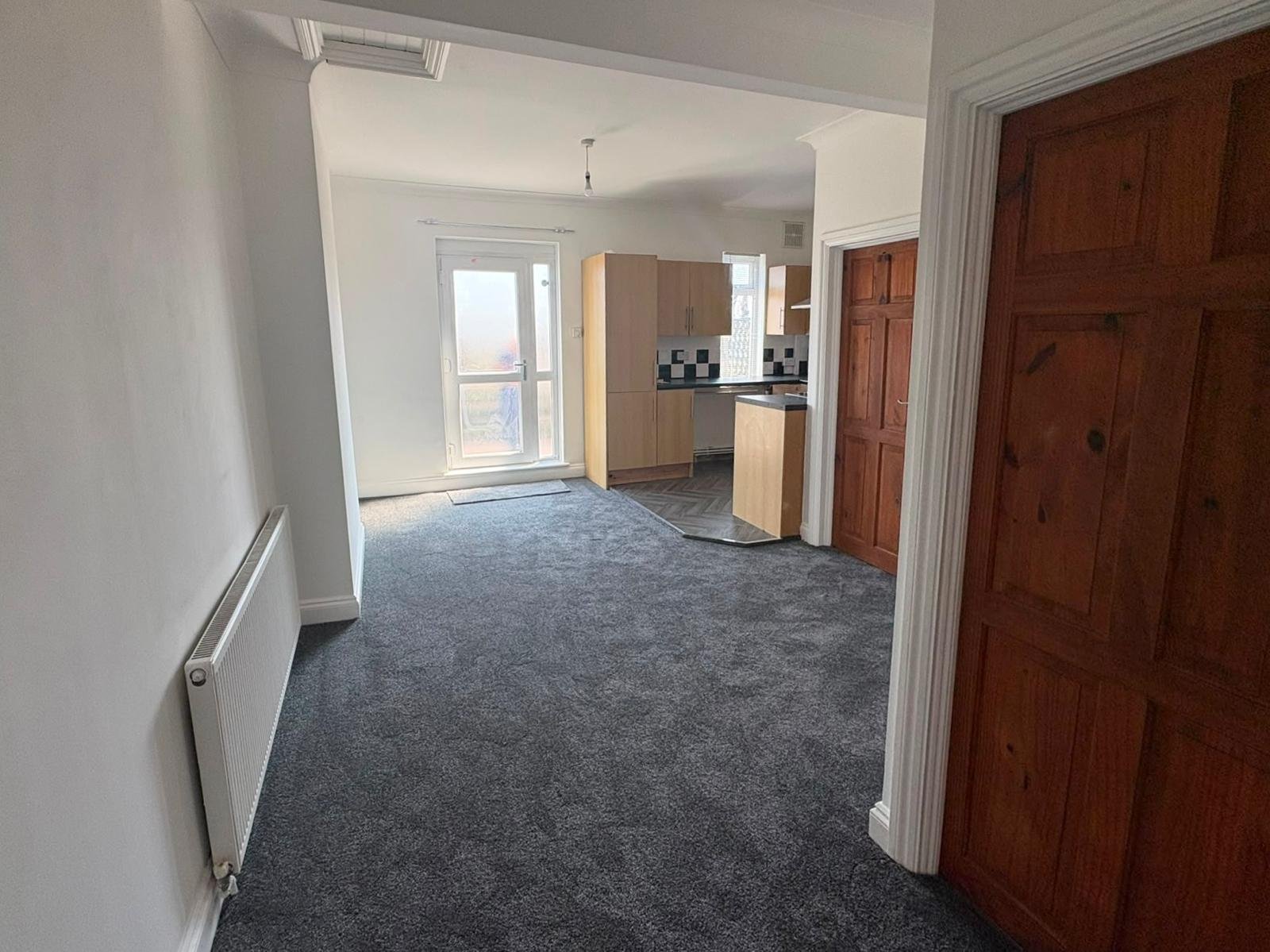Two Bedroom Flat — photo 3