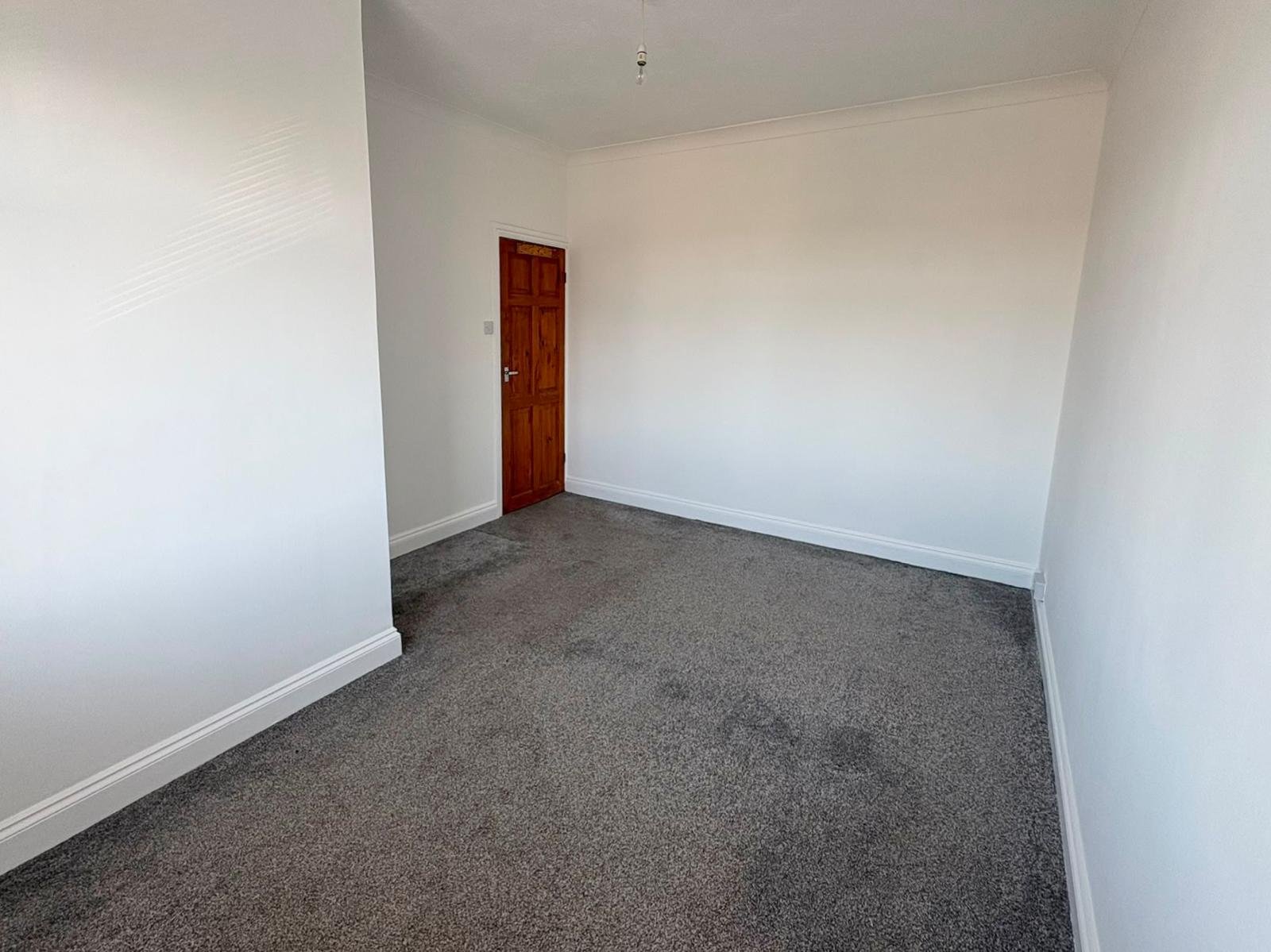 Two Bedroom Flat — photo 7