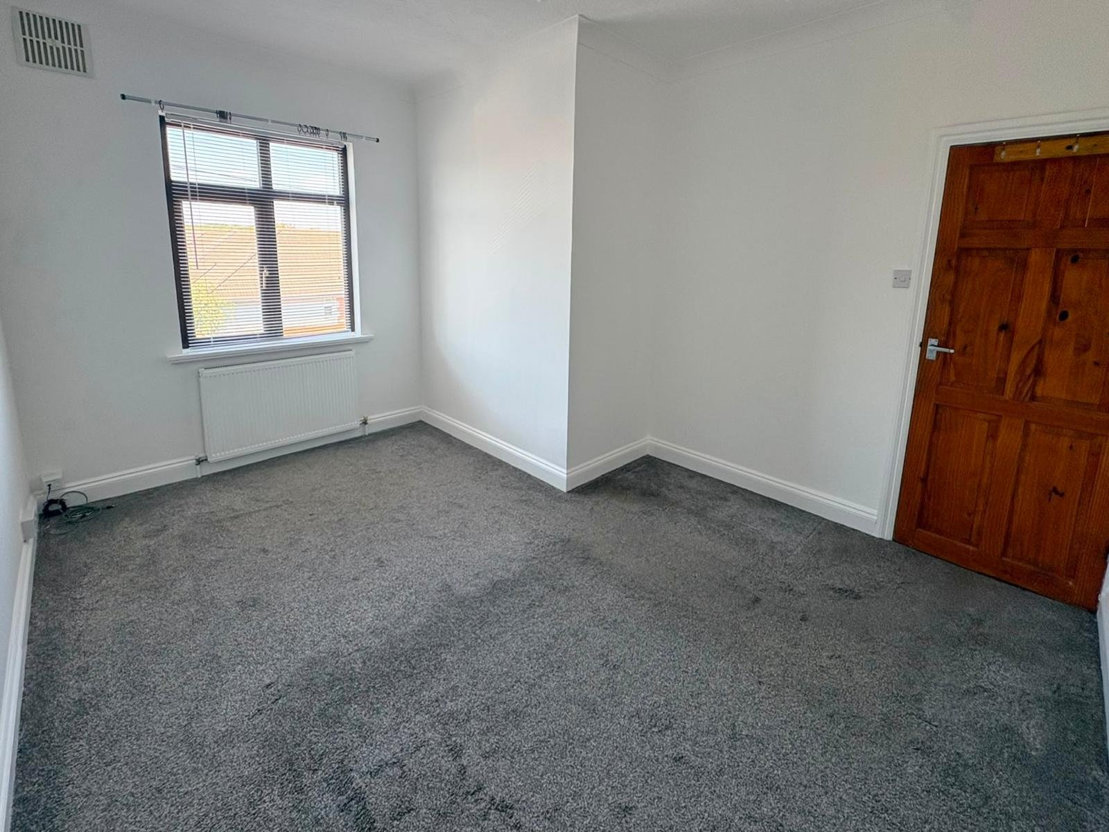Two Bedroom Flat — photo 8