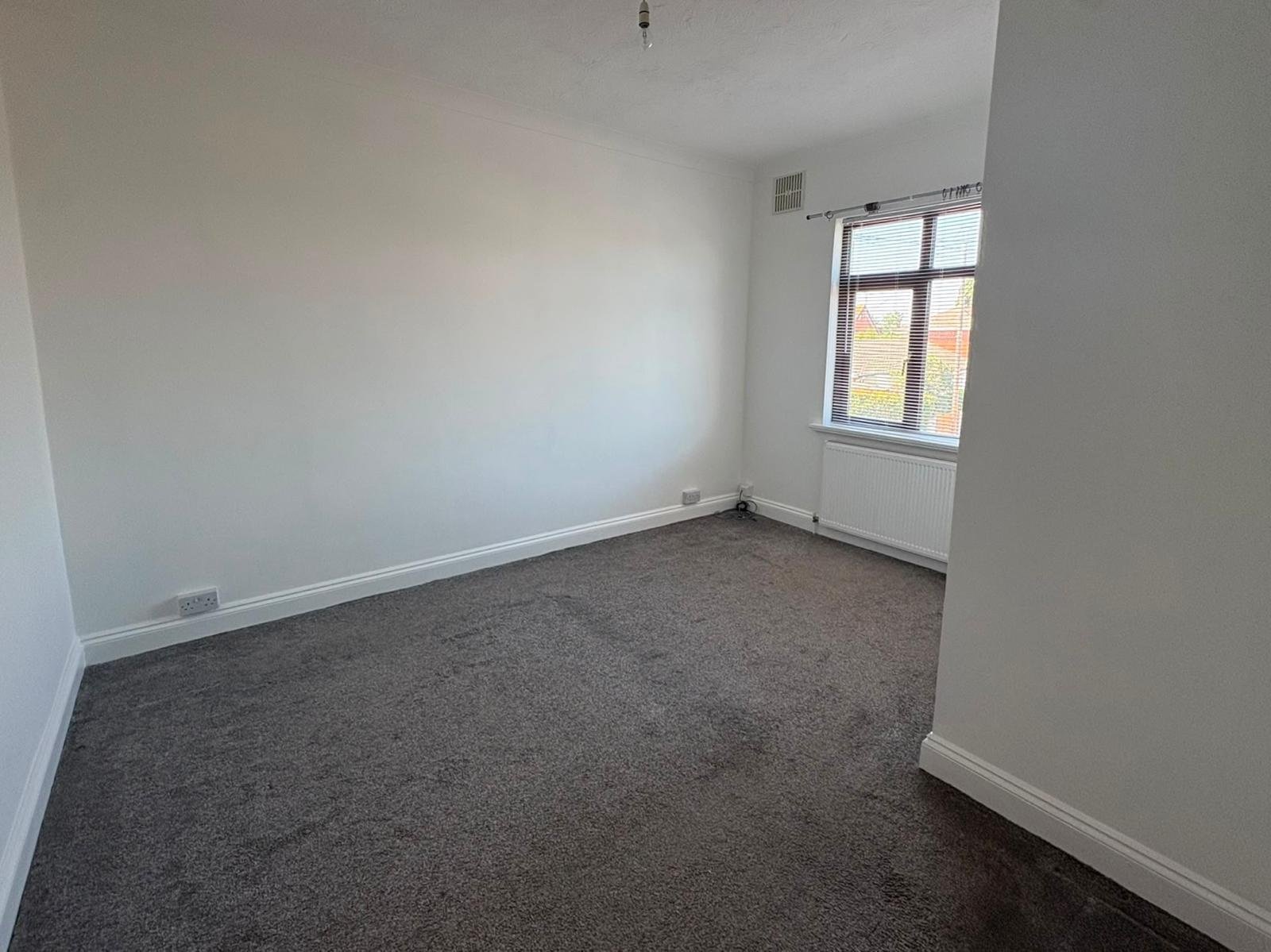 Two Bedroom Flat — photo 9