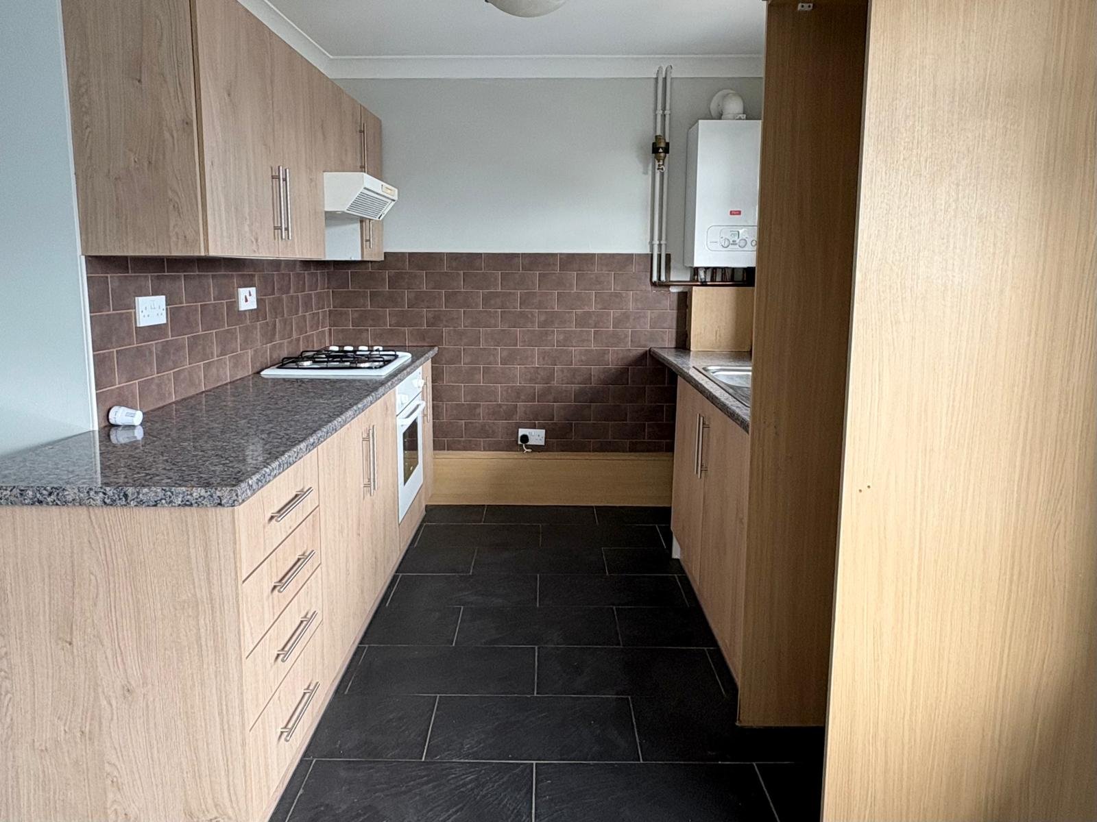 Two Bedroom Flat — photo 11