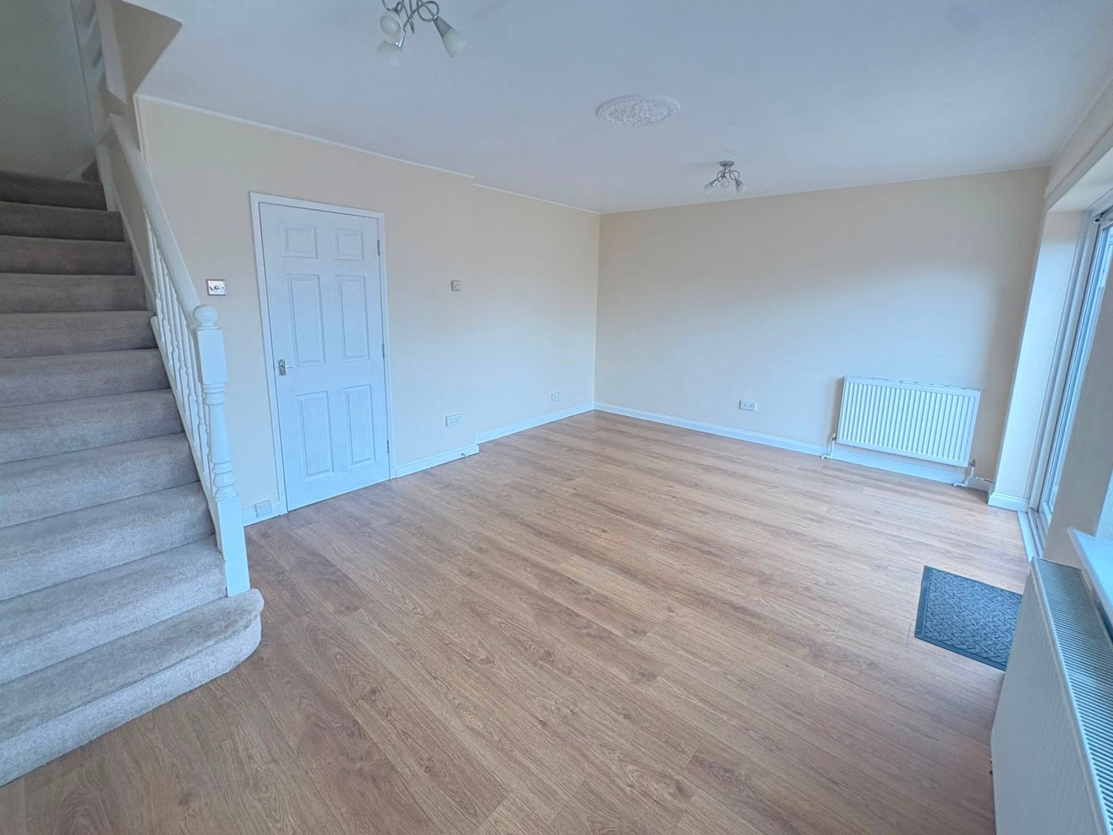 Three Bedroom House — photo 3