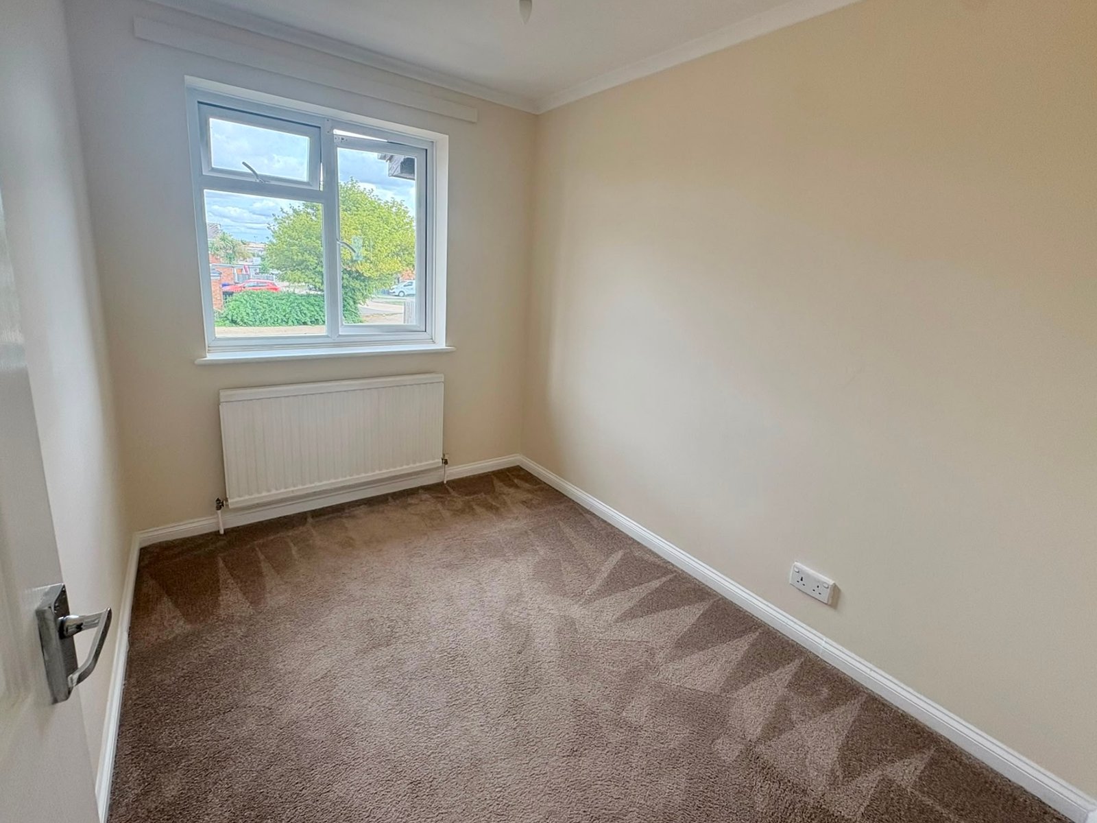 Three Bedroom House — photo 13