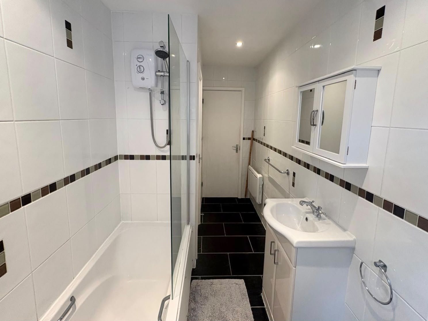 One Bedroom Flat — photo 10