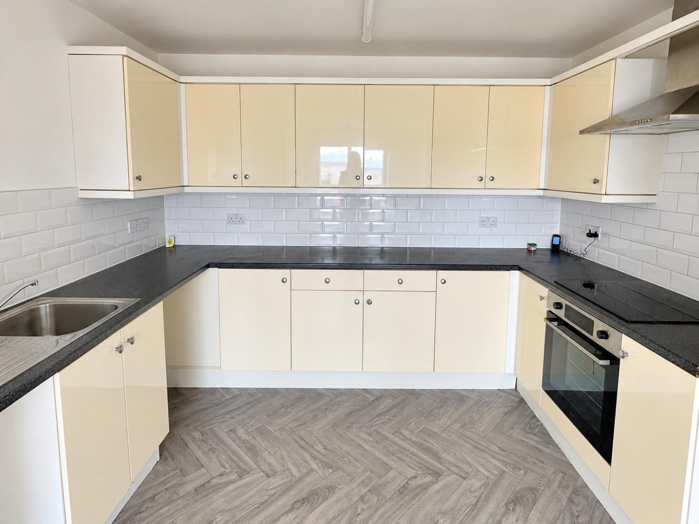 Two Bedroom FLat — photo 5