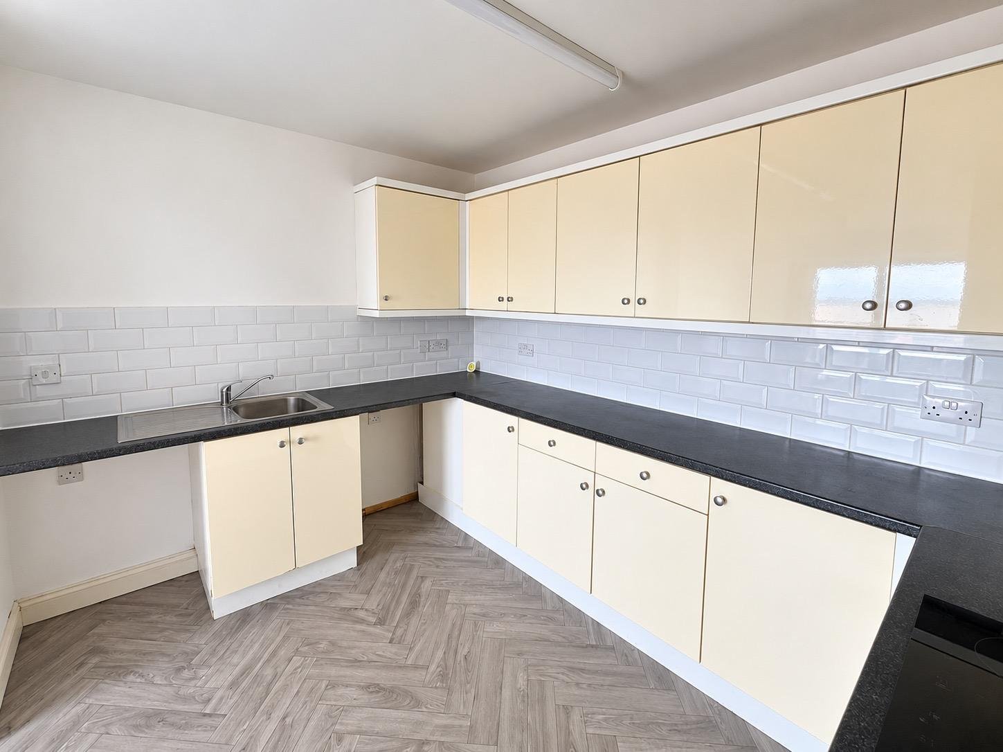 Two Bedroom FLat — photo 6