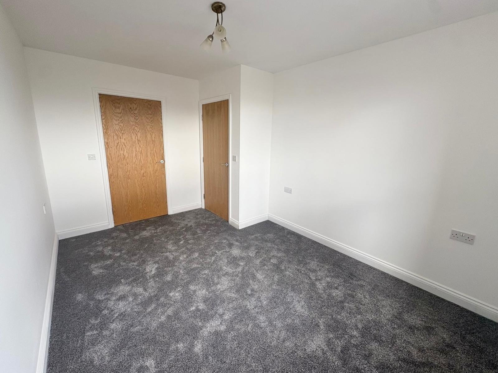 Two Bedroom FLat — photo 8